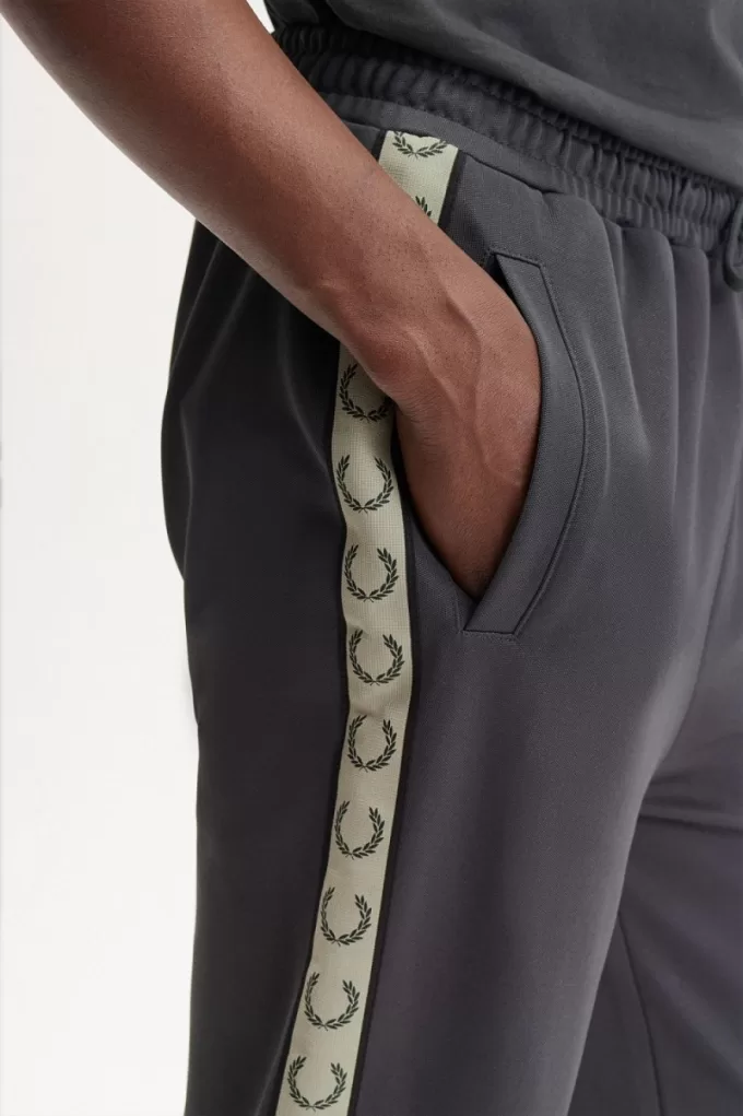 Contrast Tape Track Herrenhose Ankergrau Schwarz