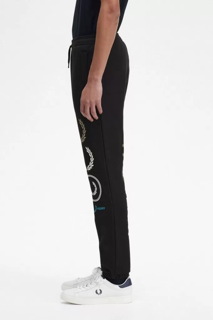 Graphic Branding Sweat Herrenhose Schwarz