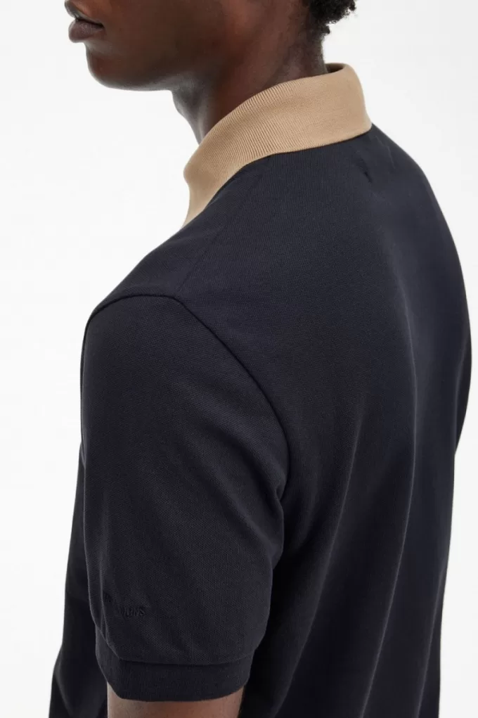 Herren-Poloshirt mit Kontrastkragen, Schwarz Herren-Poloshirt mit Kontrastkragen, Schwarz