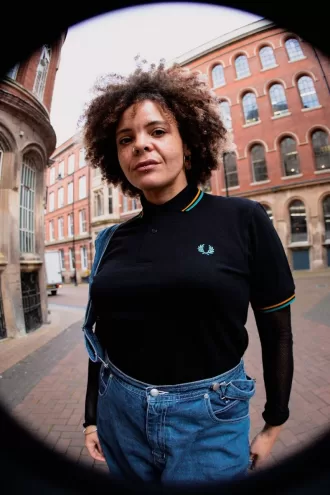 M12 Herrenhemd Schwarz Nottingham Gold Forest Green