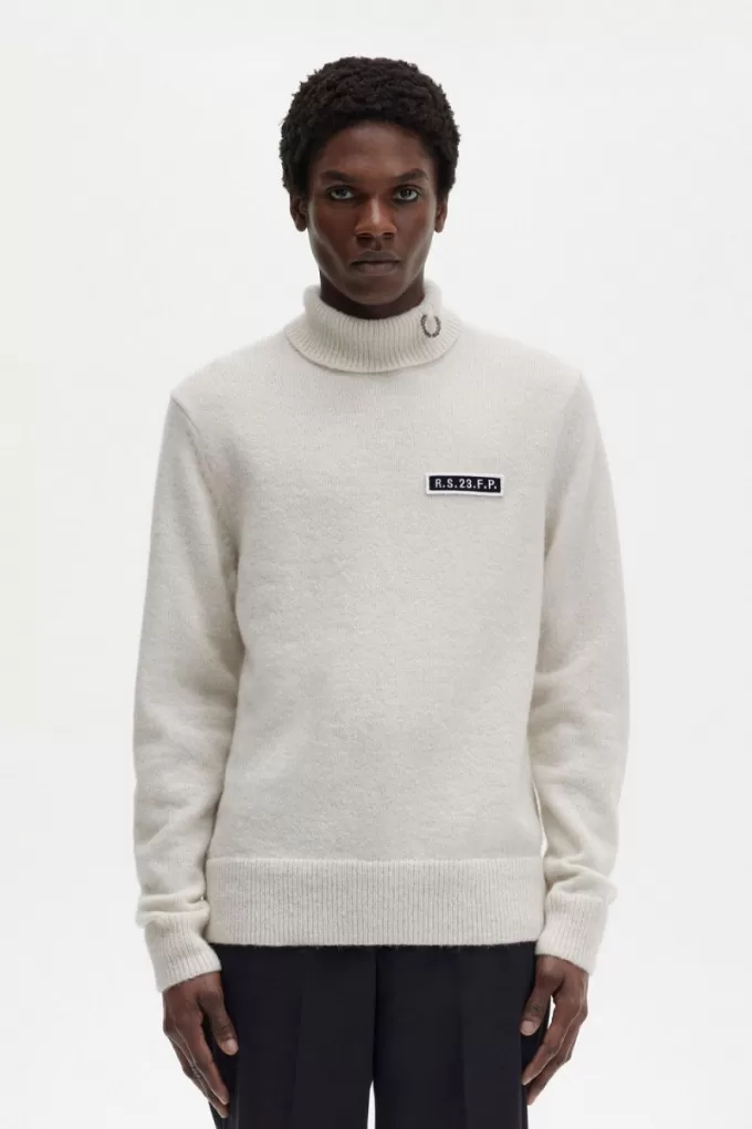 Rollkragenpullover für Herren von Fred Perry, Beige