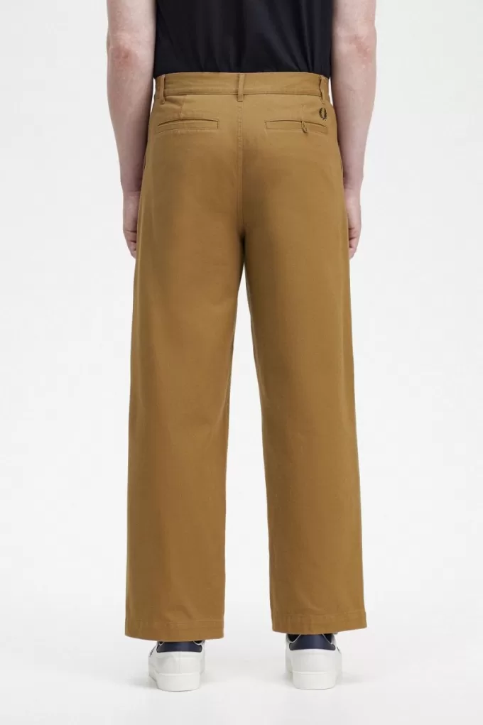 Straight Leg Herrenhose Braun