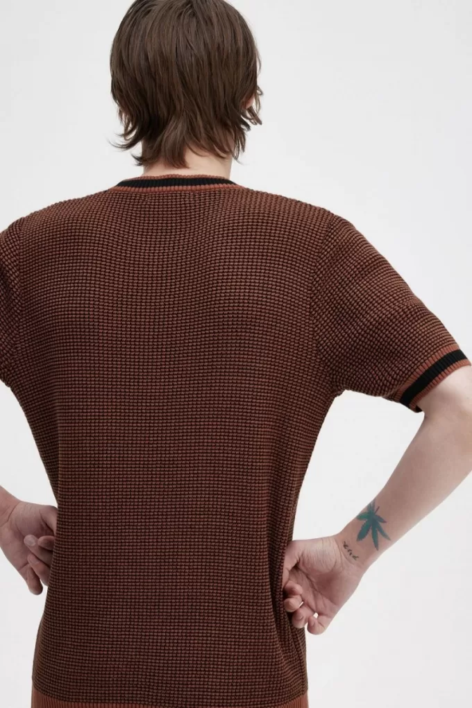 Strukturiertes gestricktes Herren-T-Shirt Whiskey Brown