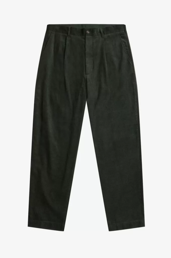 Waffle Cord Tapered Herrenhose Nachtgrün
