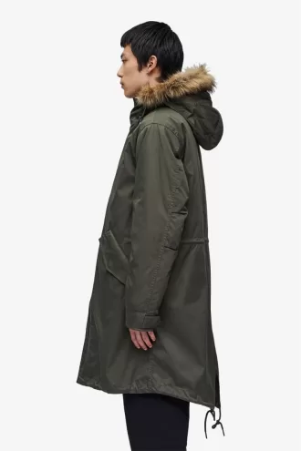 Fred Perry Zip In Liner Herrenparka Field Green 1 330x495 - Zip-In Liner Herrenparka Field Green