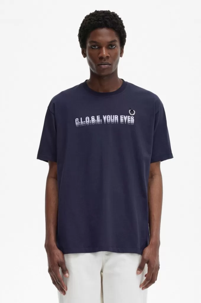 bedrucktes Herren-T-Shirt Marineblau bedrucktes Herren-T-Shirt Marineblau