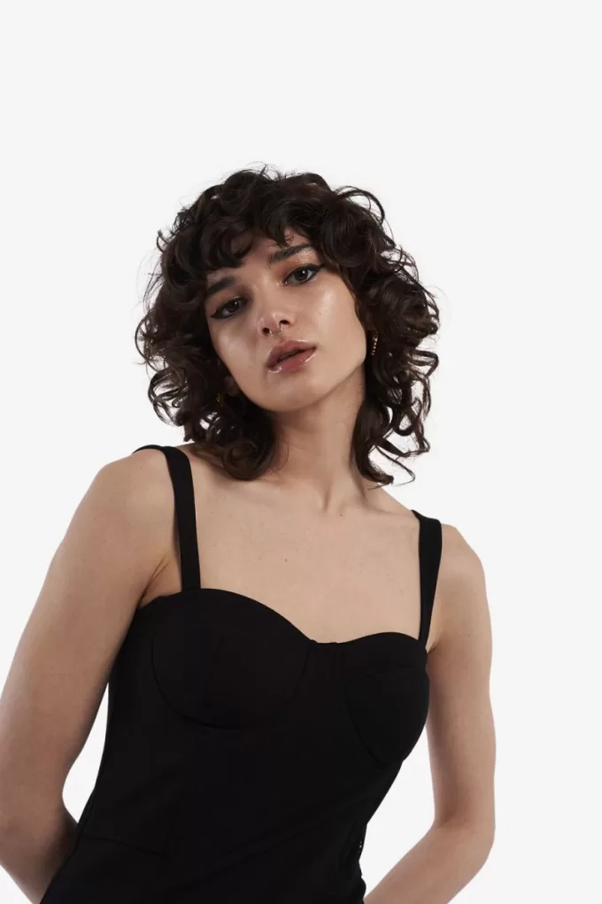 figurbetontes Damenkleid Schwarz